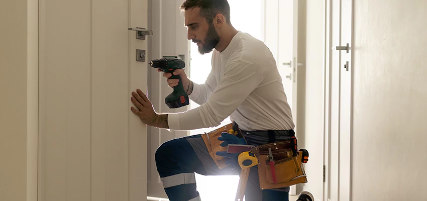 Mailbox Lock Installation Expert in Woodlake, California