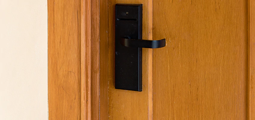 Home Security And Alarm Monitoring in Woodlake, California