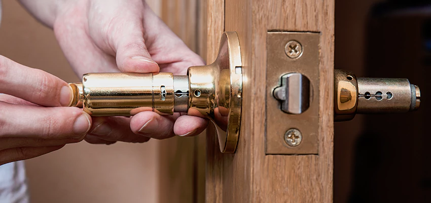 Padlock Lock Replacement Assistance in Woodlake, CA