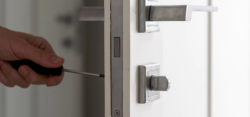 Key Programming Locksmith Open Now in Woodlake, California