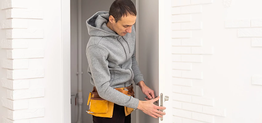 Nighttime Locksmith Near Me in Woodlake, CA